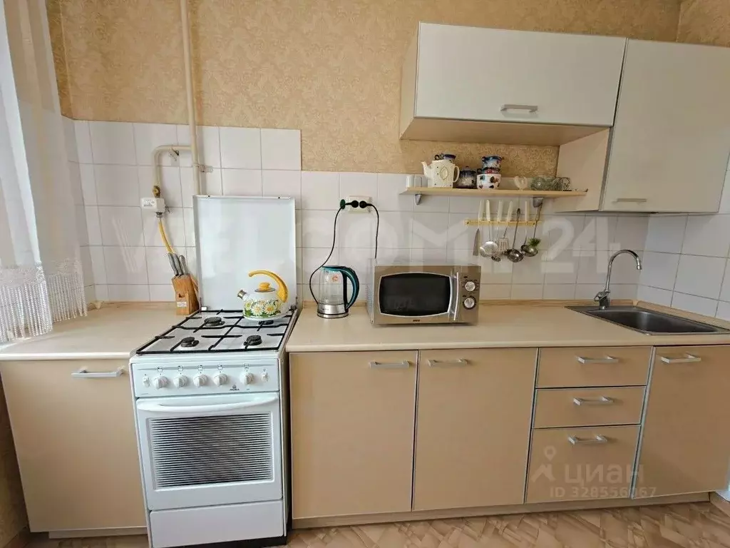 3-к кв. Чувашия, Чебоксары Хузангая ул., 21 (69.1 м) - Фото 2