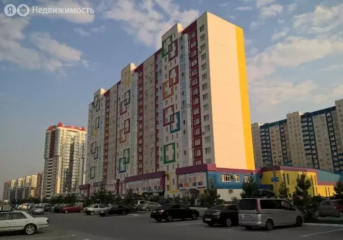 1-комнатная квартира: Тюмень, улица Федюнинского, 62 (47 м) - Фото 0
