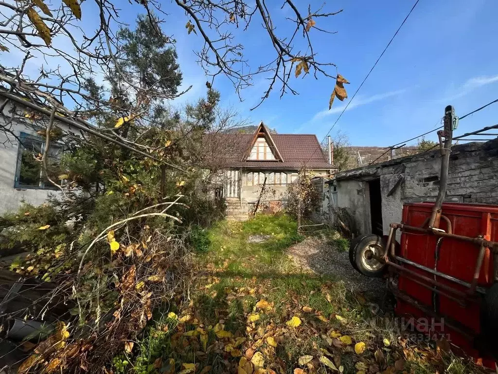 Дом в Крым, Алушта муниципальный округ, с. Лучистое ул. Виноградная, ... - Фото 1