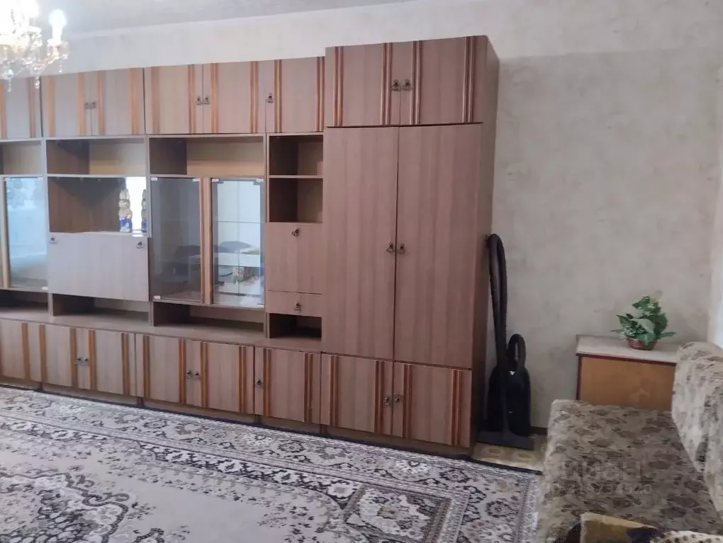 2-к кв. Омская область, Омск ул. Крупской, 27 (50.0 м) - Фото 1