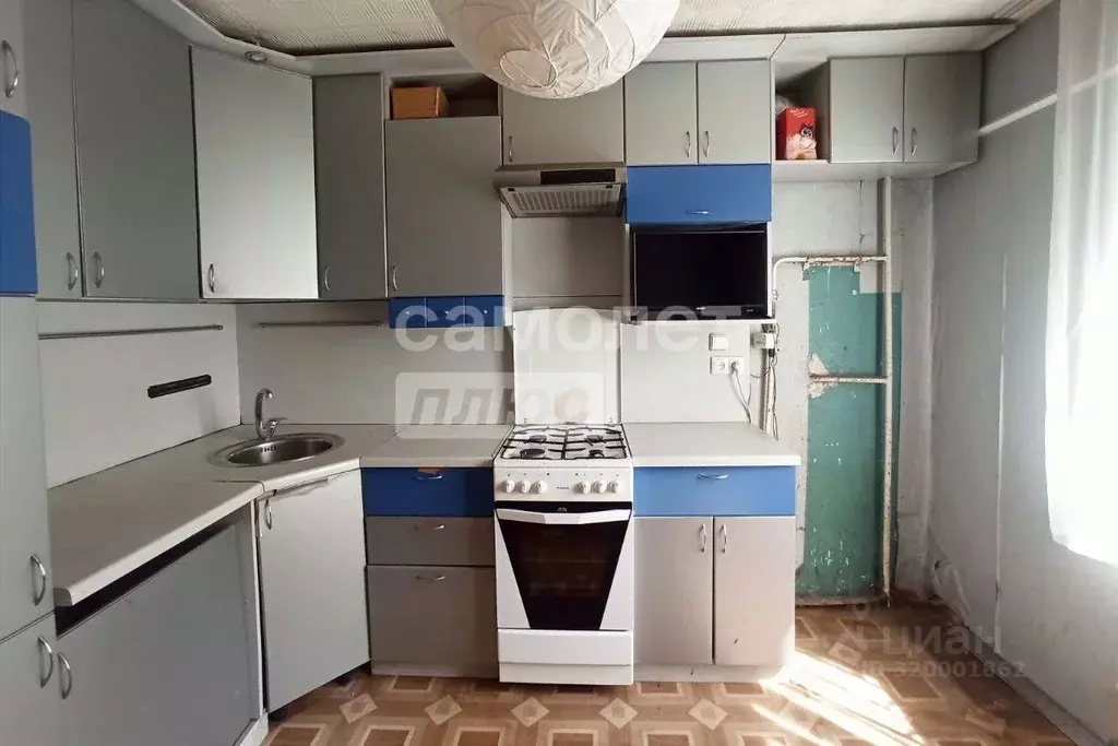 3-к кв. Омская область, Омск Заозерная ул., 36/3 (70.0 м) - Фото 1