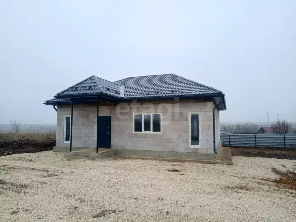 Дом в Липецкая область, Липецкий муниципальный округ, с. Подгорное ул. ... - Фото 1