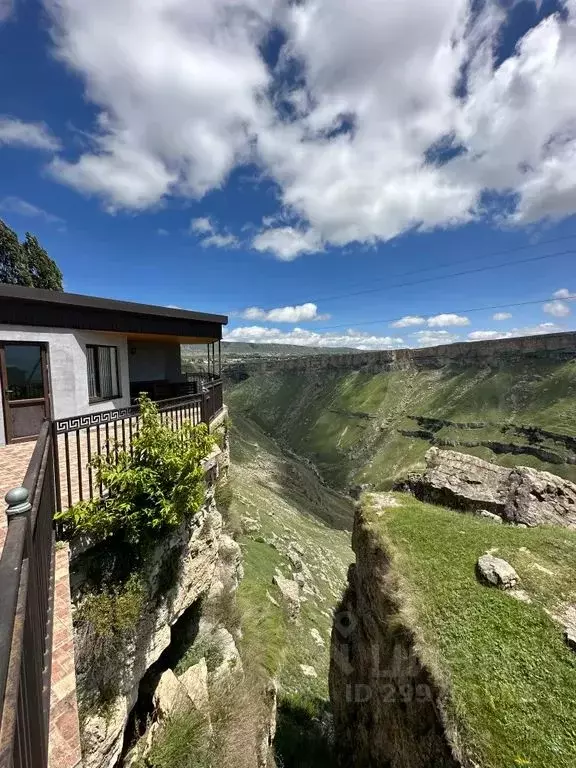 Дом в Дагестан, с. Хунзах ул. Сулеймана Шамсудинова, 70 (150 м) - Фото 0