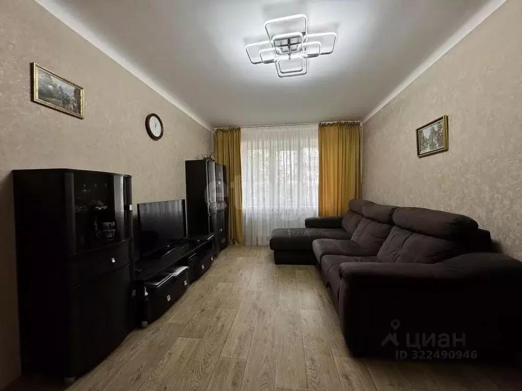 3-к кв. Белгородская область, Белгород ул. Костюкова, 28 (61.4 м) - Фото 0