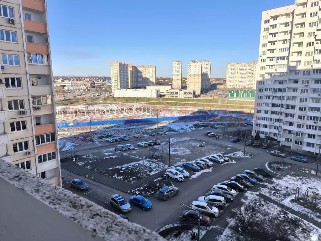 3-к кв. Ростовская область, Ростов-на-Дону ул. Драгунская, 10 (87.0 м) - Фото 1