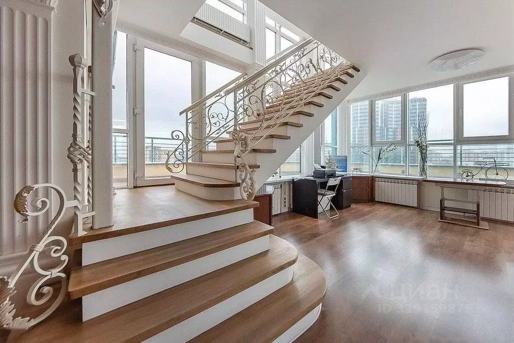 5-к кв. Москва Минская ул., 1ГК1 (350.0 м) - Фото 1