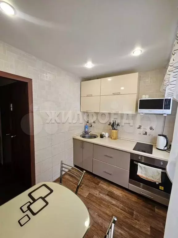 3-к. квартира, 57 м, 4/9 эт. - Фото 1