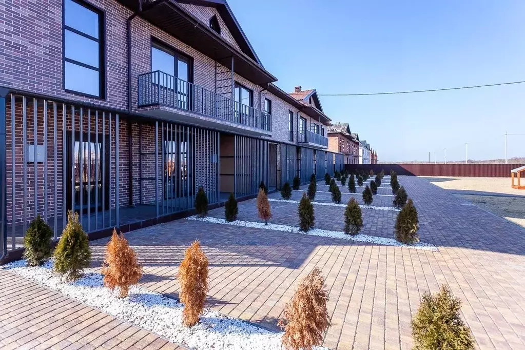 Таунхаус в Адыгея, Тахтамукайский район, Старобжегокайское с/пос, ... - Фото 2