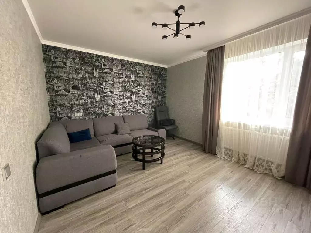 Дом в Краснодарский край, Краснодар ул. Имени Евдокии Бершанской, 269 ... - Фото 1