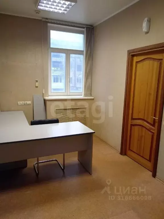 Помещение свободного назначения в Брянская область, Брянск ул. ... - Фото 0