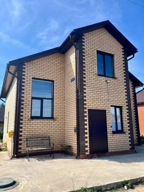 Дом в Татарстан, Лаишевский район, Большекабанское с/пос, с. Малые ... - Фото 1