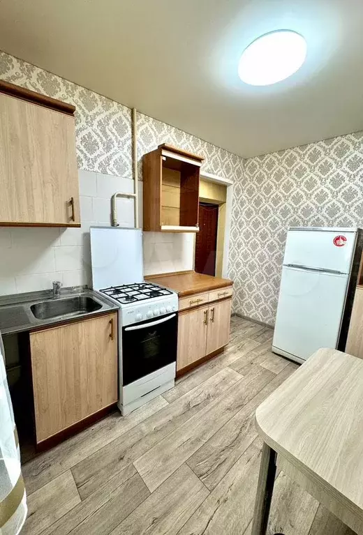 1-к. квартира, 40 м, 8/10 эт. - Фото 0