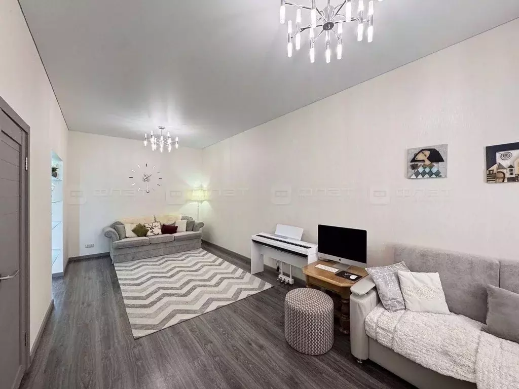 2-к кв. Татарстан, Казань ул. Бехтерева, 9А (64.0 м) - Фото 0