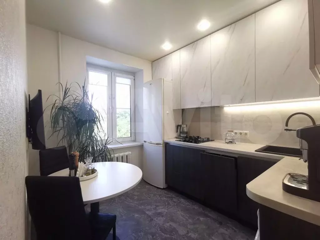 3-к. квартира, 70 м, 8/10 эт. - Фото 0