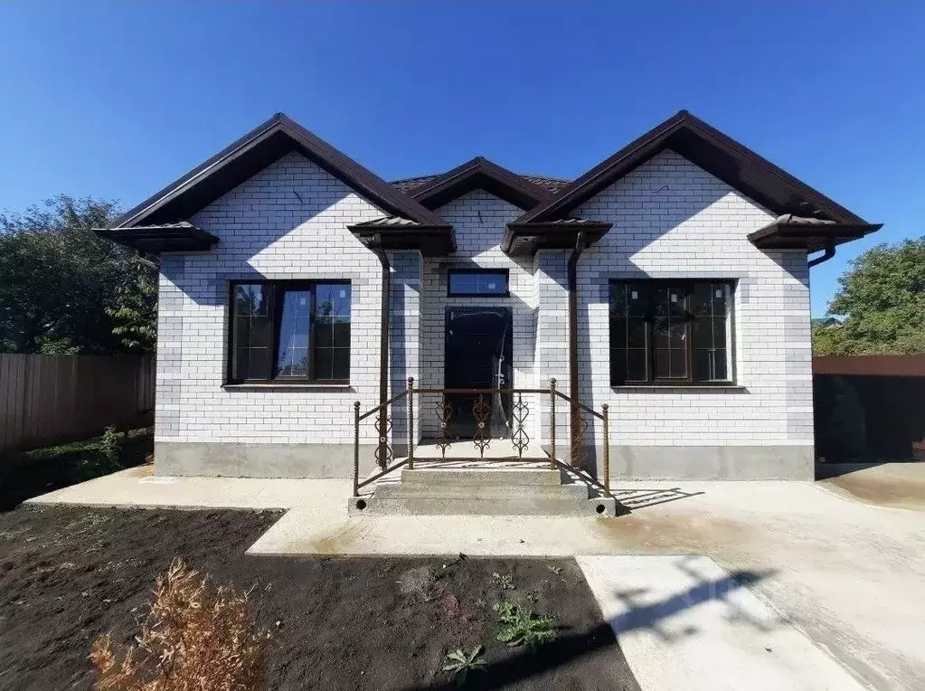 Дом в Краснодарский край, Краснодар Ейское ш., 2А/1 (103 м) - Фото 1