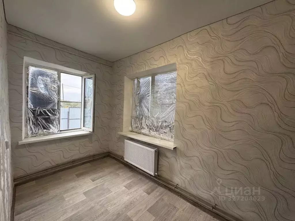 Дом в Краснодарский край, Усть-Лабинский район, Суворовское с/пос, с. ... - Фото 2