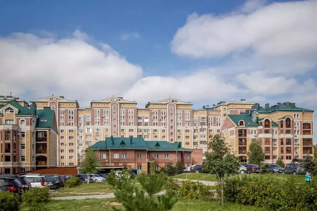 2-к кв. Татарстан, Казань ул. Мидхата Булатова, 5 (53.0 м) - Фото 1