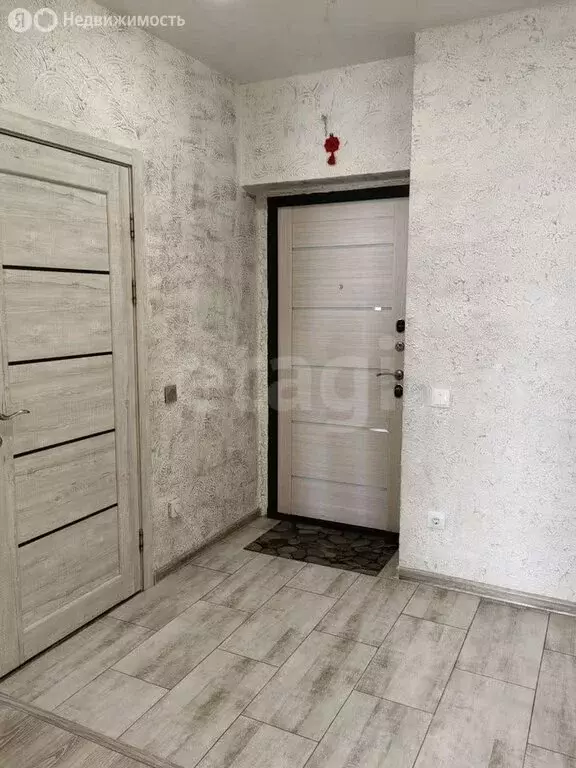 3-комнатная квартира: Иркутск, 4-я Железнодорожная улица, 8 (62.4 м) - Фото 1