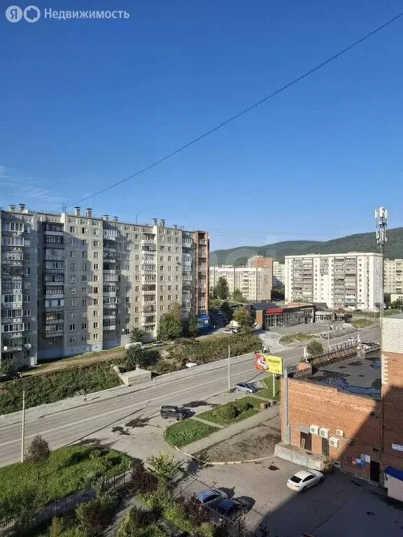 3-комнатная квартира: Миасс, улица Лихачёва, 47 (83.4 м) - Фото 1