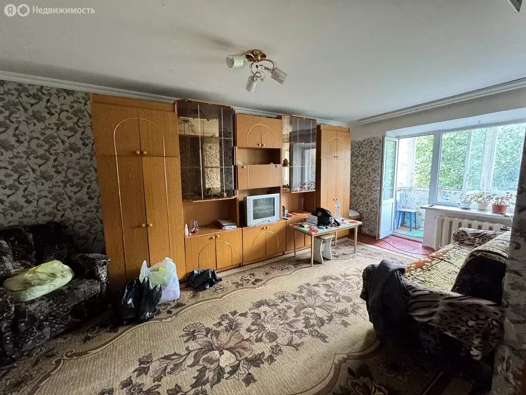 2-комнатная квартира: Зверево, улица Колесникова, 12 (44.5 м) - Фото 0