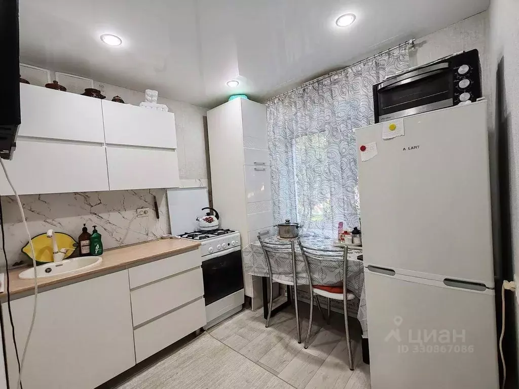 1-к кв. Чувашия, Новочебоксарск ул. Жени Крутовой, 12 (30.7 м) - Фото 1