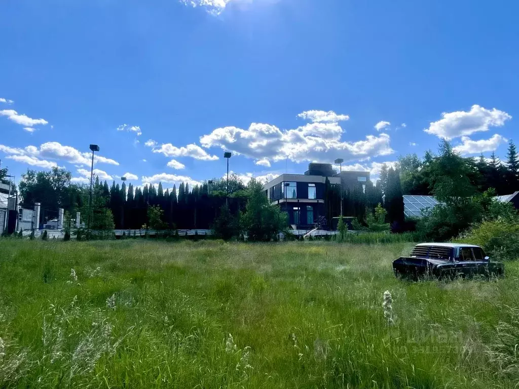 Участок в Московская область, Одинцовский городской округ, д. ... - Фото 1