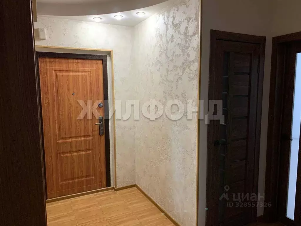 2-к кв. Алтайский край, Барнаул Балтийская ул., 1 (60.5 м) - Фото 1