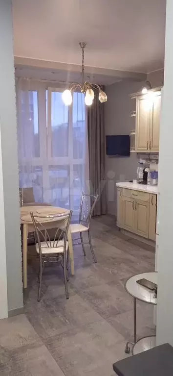 1-к. квартира, 36 м, 4/21 эт. - Фото 0