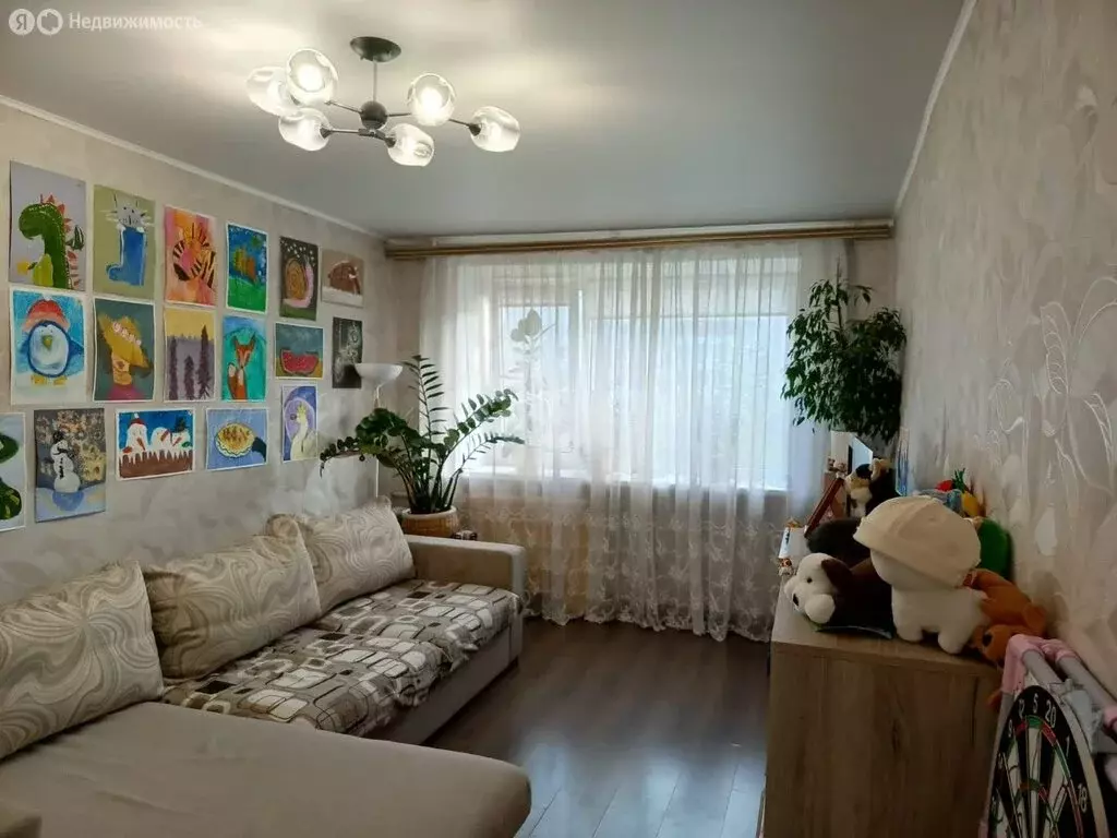 2-комнатная квартира: Тюмень, улица 50 лет Октября, 33 (50 м) - Фото 1