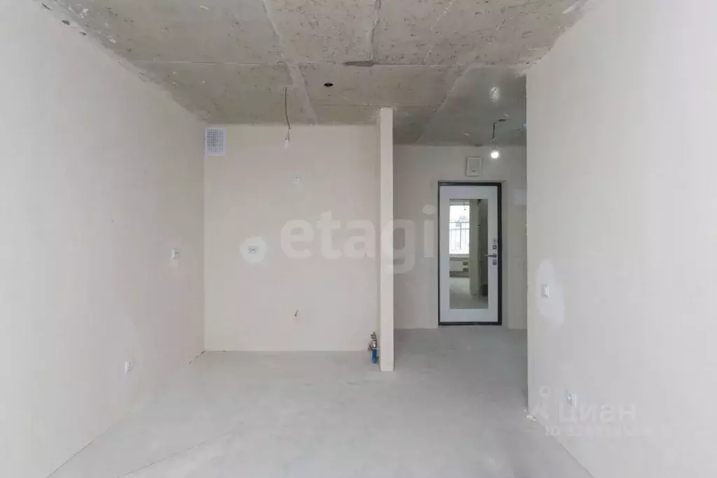 1-к кв. Тюменская область, Тюмень ул. Лесопарковая, 1к2 (32.0 м) - Фото 1