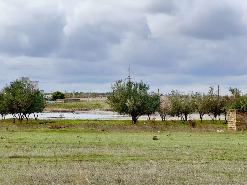 Таунхаус в Крым, Сакский район, Суворовское с/пос, Озера СНТ ул. ... - Фото 1