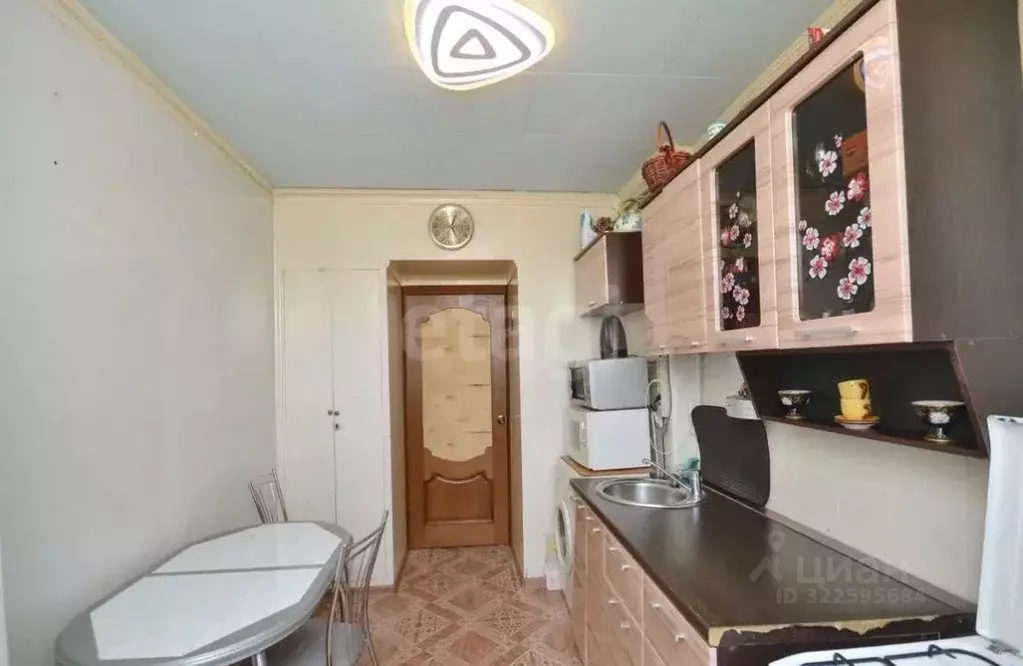 2-к кв. Саха (Якутия), Якутск 202-й мкр, 12 (49.4 м) - Фото 0