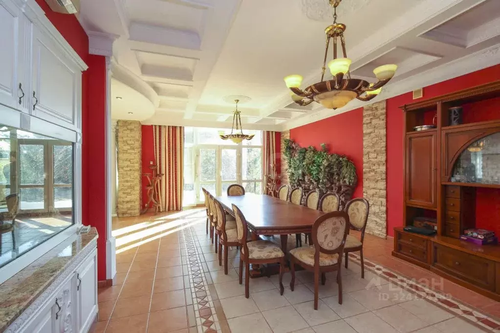 Дом в Омская область, Омск ул. Суворова (640 м) - Фото 1