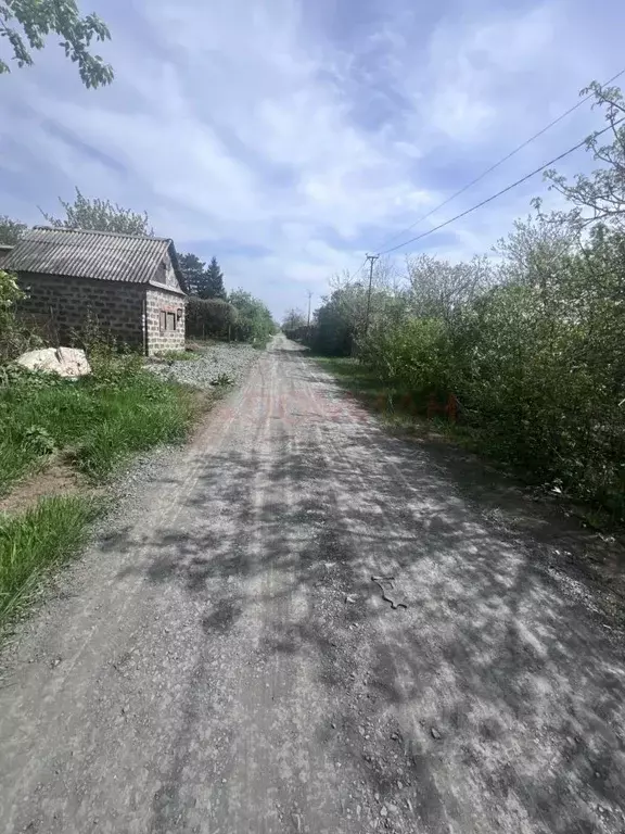 Участок в Ростовская область, Белая Калитва ул. 10-я Линия, 12 (6.0 ... - Фото 0