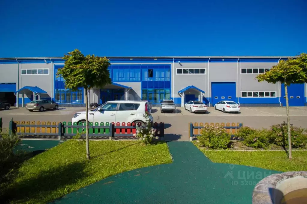 Помещение свободного назначения в Калужская область, Малоярославец ул. ... - Фото 1