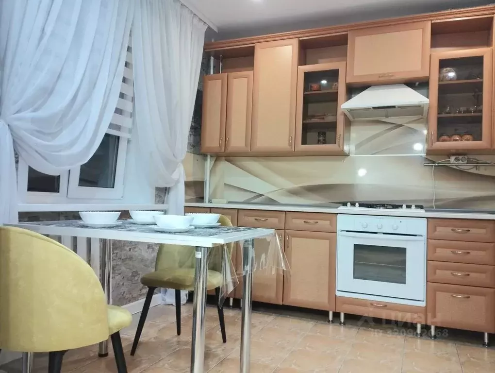 3-к кв. Вологодская область, Череповец Ленинградская ул., 12 (65.0 м) - Фото 1