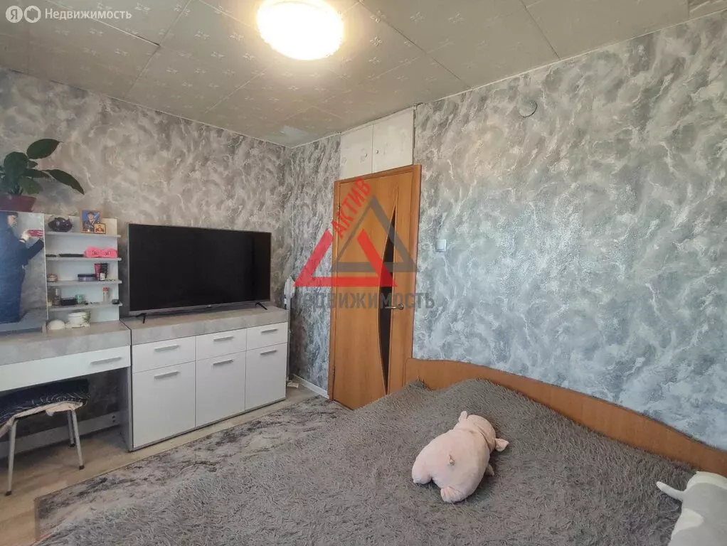 3-комнатная квартира: Колчедан, Заводская улица, 4 (57.9 м) - Фото 1