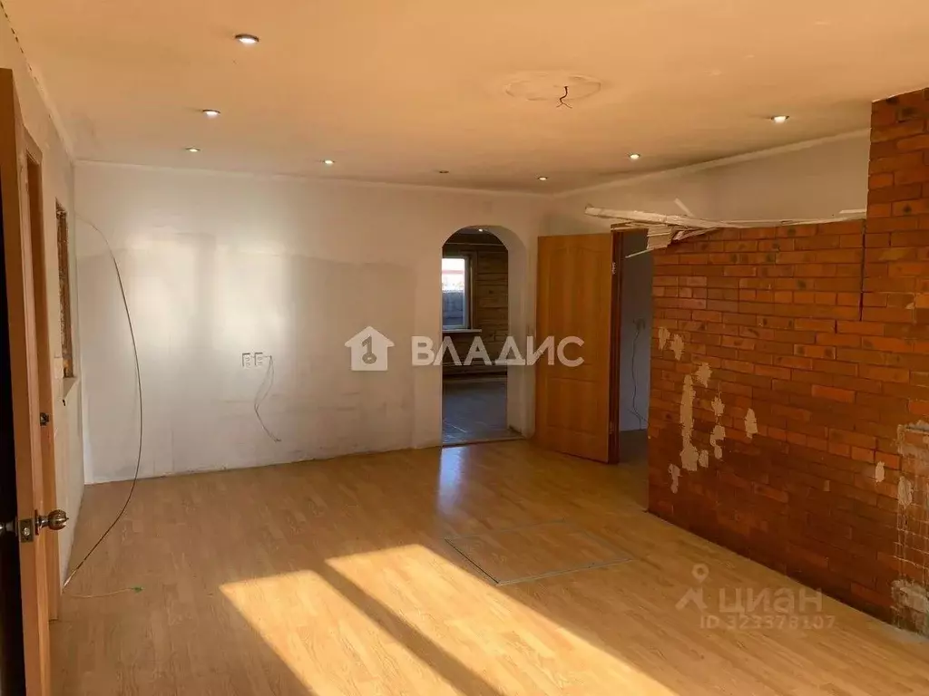 Дом в Бурятия, Улан-Удэ ул. 5-я, 18 (112 м) - Фото 1