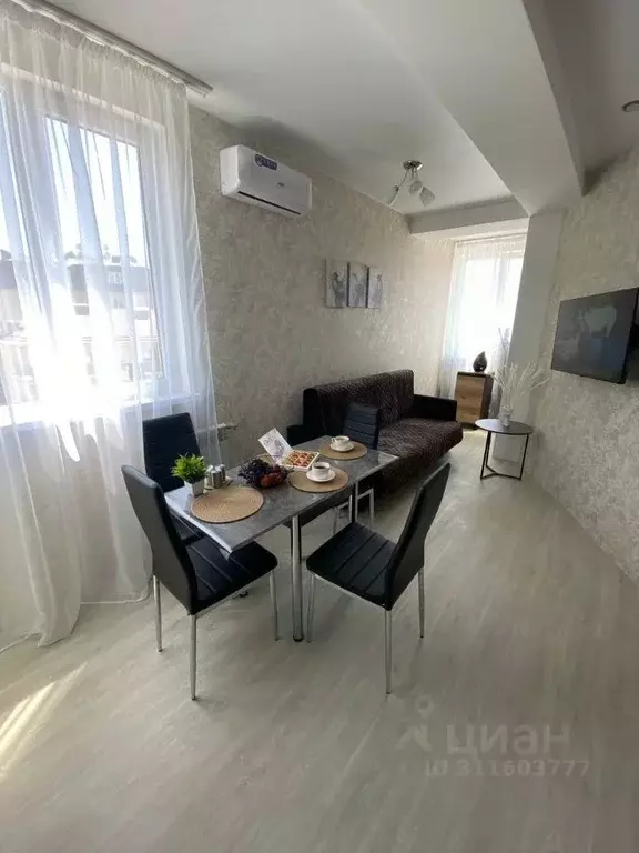 3-к кв. Краснодарский край, Сочи ул. Тимирязева, 44 (47.0 м) - Фото 0