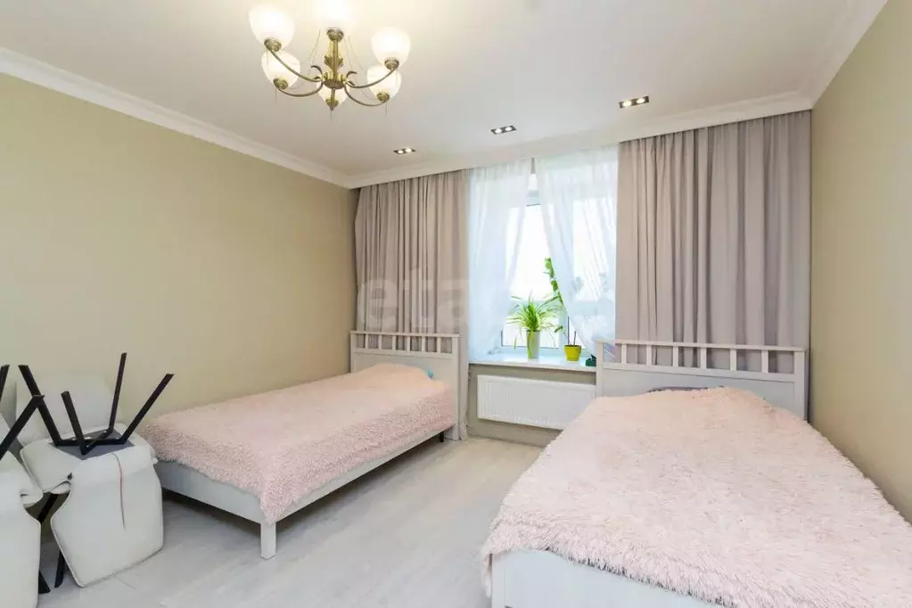 3-к кв. Тюменская область, Тюмень ул. Тимофея Кармацкого, 11к2 (120.0 ... - Фото 1