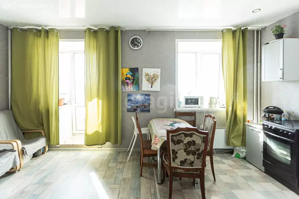 3-комнатная квартира: Бердск, посёлок Боровой, 2-я Заводская улица, ... - Фото 2