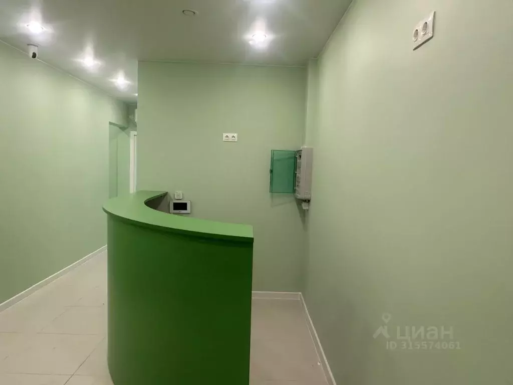 Помещение свободного назначения в Санкт-Петербург просп. Малый ... - Фото 0