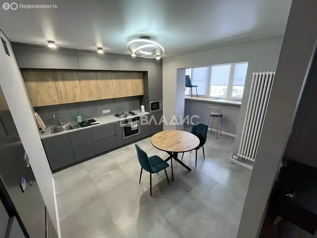 3-комнатная квартира: Батайск, улица Половинко, 280/2 (102 м) - Фото 1