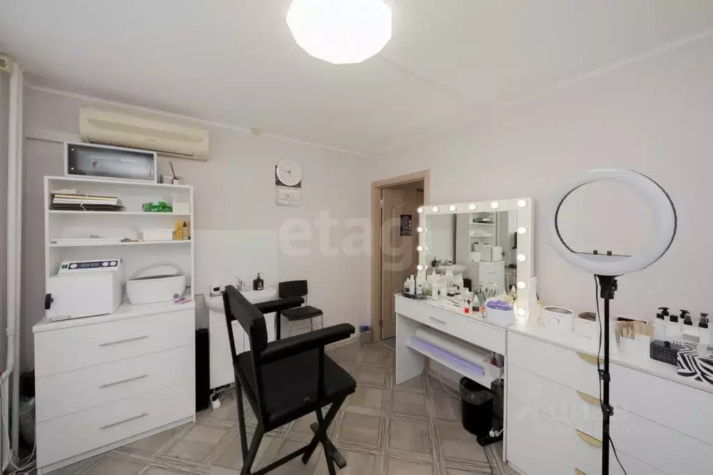 Помещение свободного назначения в Тюменская область, Тюмень Широтная ... - Фото 1