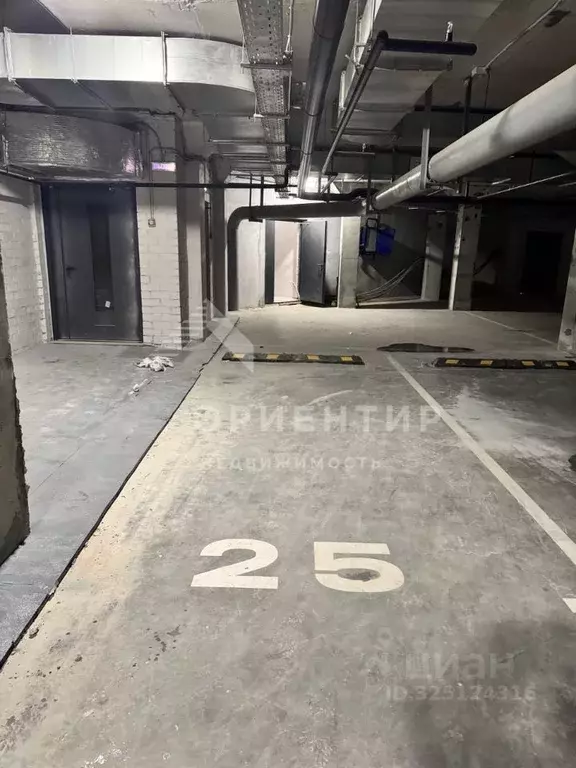 Гараж в Свердловская область, Екатеринбург ул. Громова, 26/4 (17 м) - Фото 1