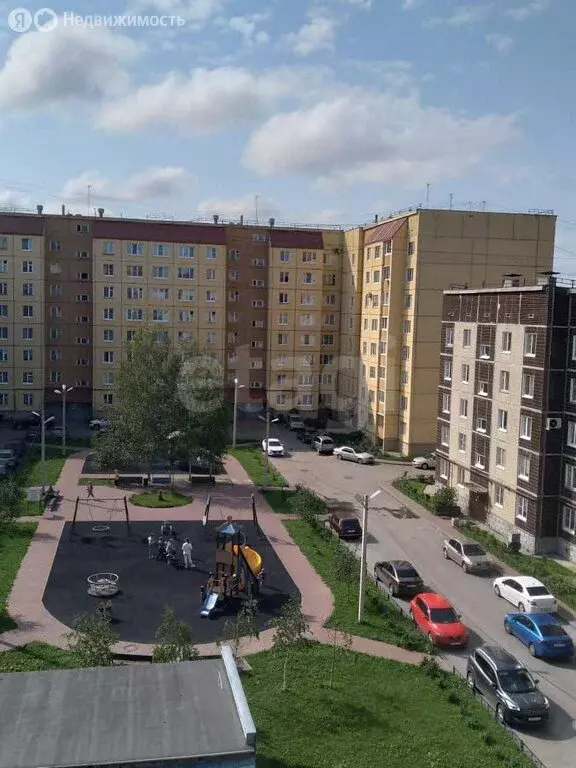 3-комнатная квартира: Гатчина, бульвар Авиаторов, 3к1 (77.5 м) - Фото 1
