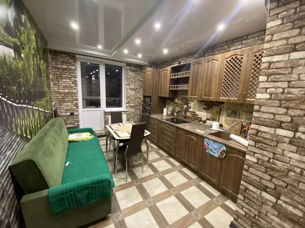 1-к кв. Волгоградская область, Волгоград ул. Поддубного, 1 (45.57 м) - Фото 1