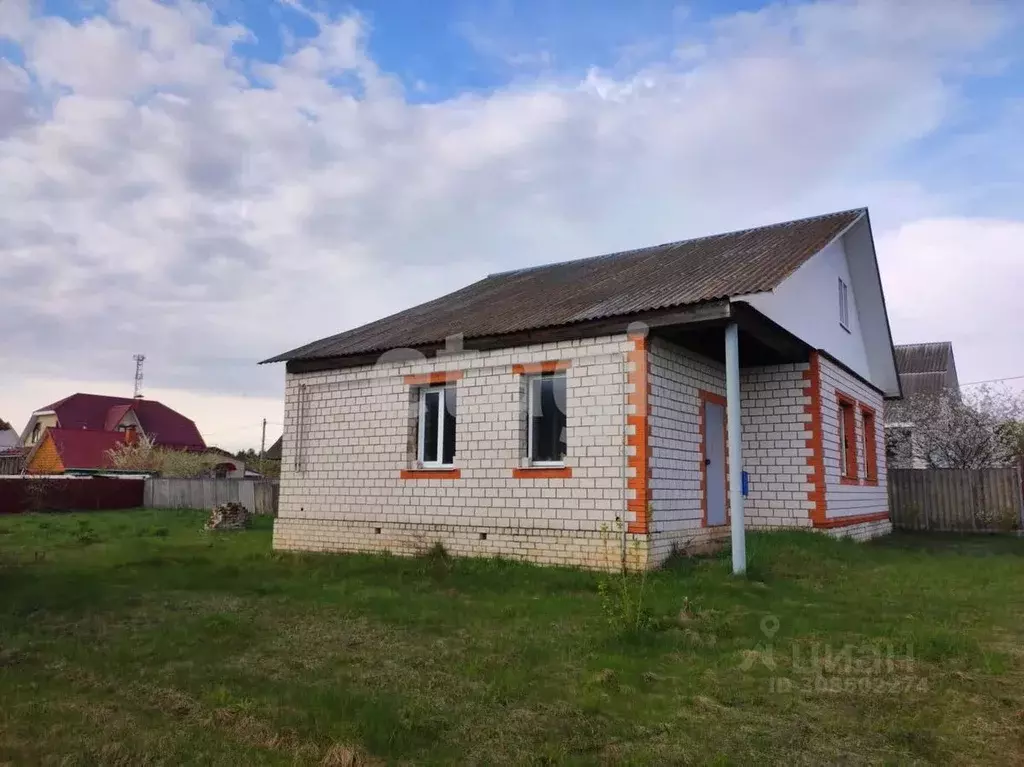 Дом в Брянская область, Клинцовский район, Коржовоголубовское с/пос, ... - Фото 0