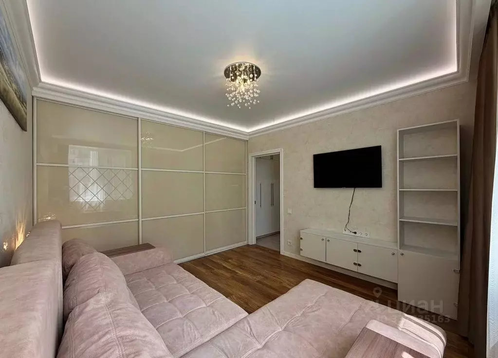 1-к кв. Крым, Симферополь ул. Батурина, 105 (41.0 м) - Фото 2