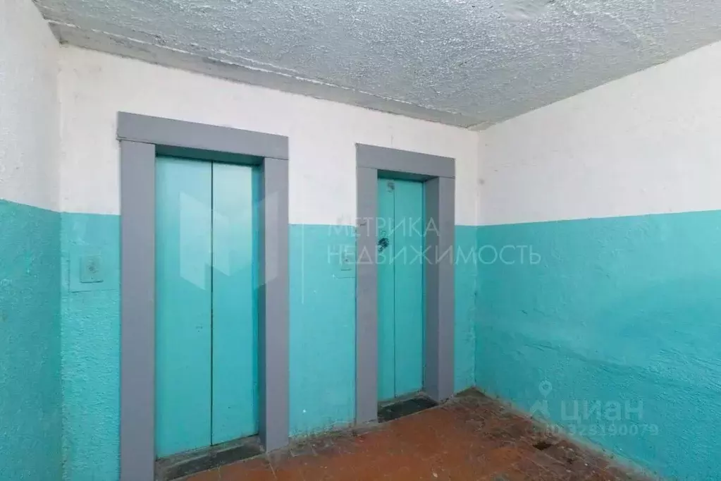 Студия Тюменская область, Тюмень ул. Республики, 243 (15.0 м) - Фото 1